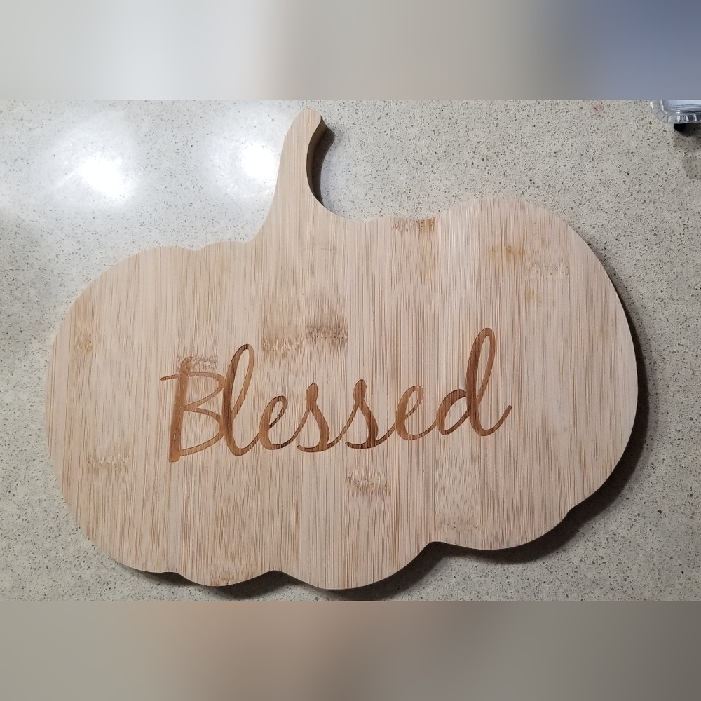 Pumpkin Shaped Bamboo Cutting Board NWOT
